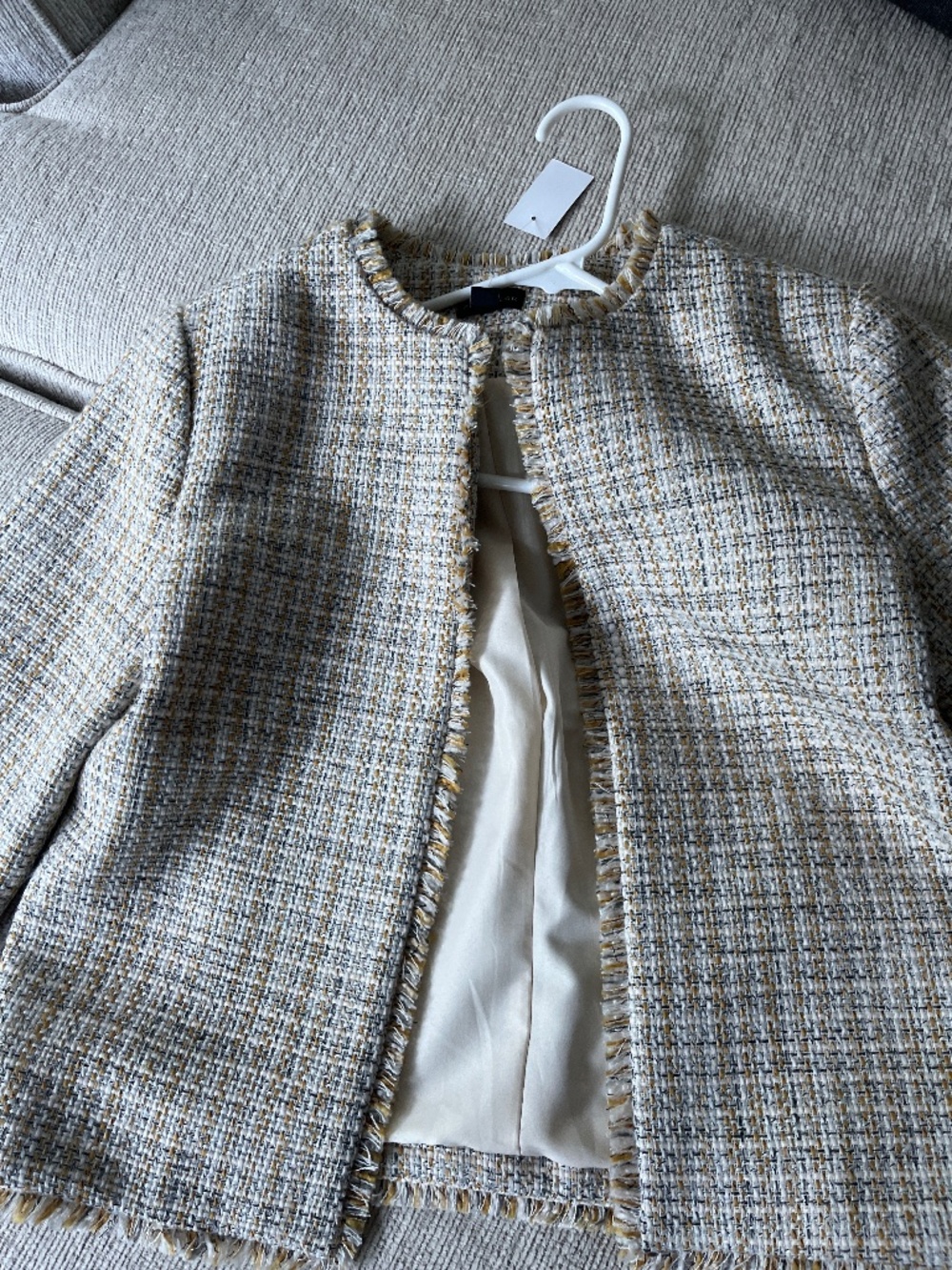 Cropped Crew Neck Jacket in Tweed